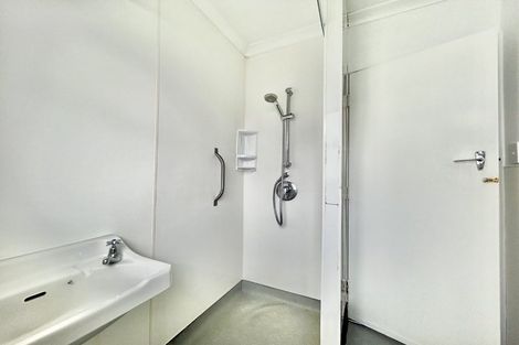 Photo of property in 36 Cambridge Street, Levin, 5510