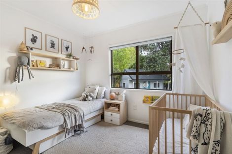 Photo of property in 2 Redwing Street, Browns Bay, Auckland, 0630