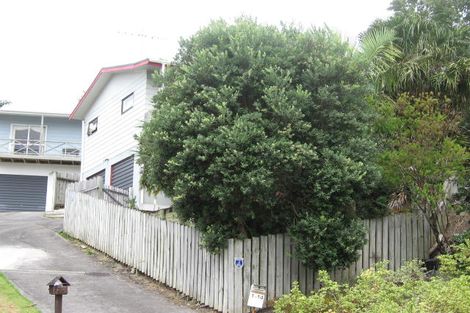 Photo of property in 1/14 Camilla Grove, Totara Vale, Auckland, 0629