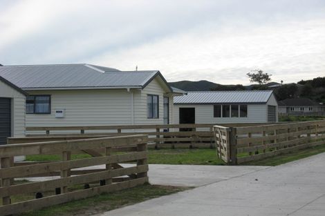 Photo of property in 5 Ashburn Road, Wainuiomata, Lower Hutt, 5014