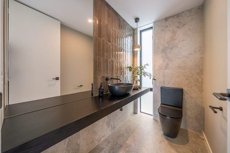 Photo of property in 43 Paekakariki Hill Road, Pauatahanui, Porirua, 5381