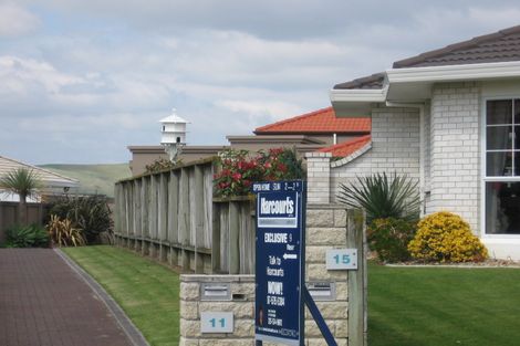 Photo of property in 11 Phoenix Heights, Mount Maunganui, 3116