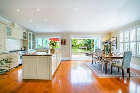 Photo of property in 18a Richmond Avenue, Northcote Point, Auckland, 0627