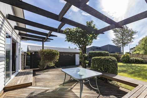 Photo of property in 8 Stackhouse Avenue, Bishopdale, Christchurch, 8053