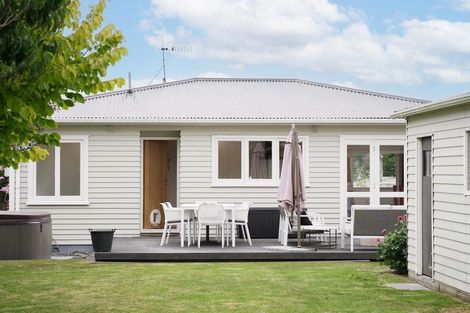 Photo of property in 38 Gray Avenue, Paraparaumu Beach, Paraparaumu, 5032