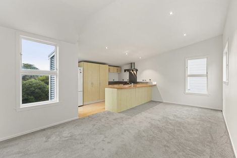 Photo of property in 20 Parliament Street, Thorndon, Wellington, 6011