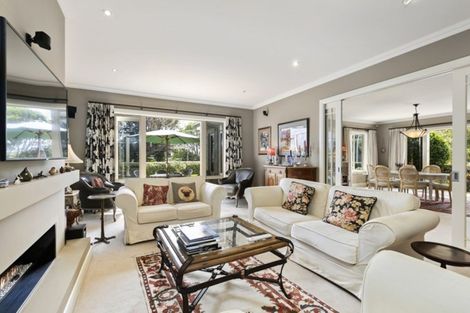 Photo of property in 1 Edgecumbe Road, Tauranga, 3110