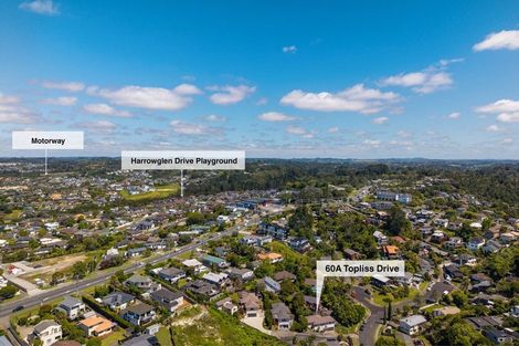Photo of property in 60a Topliss Drive, Northcross, Auckland, 0632