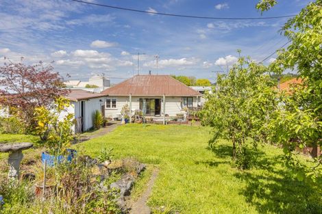 Photo of property in 34 Waverley Street, Waipawa, 4210