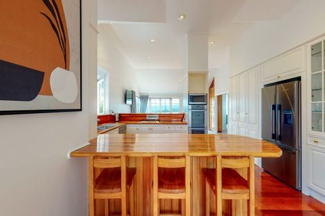 Photo of property in 4 Robieson Street, Roseneath, Wellington, 6011