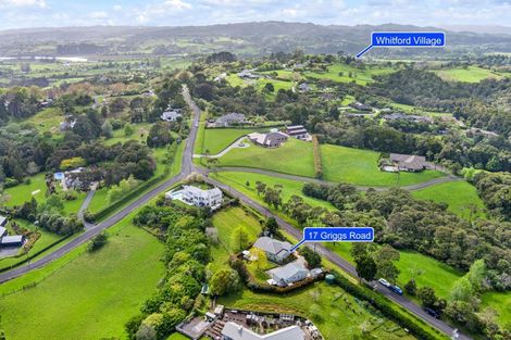 Photo of property in 17 Griggs Road, Whitford, Howick, 2571