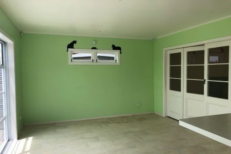 Photo of property in 3 Armagh Road, Blockhouse Bay, Auckland, 0600