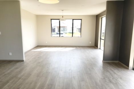 Photo of property in 8 Hillpark Drive, Pokeno, 2402