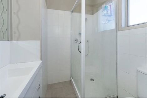 Photo of property in 3/152 Lincoln Road, Henderson, Auckland, 0610