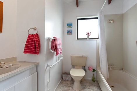 Photo of property in 57b Osborne Road, Amberley, 7410