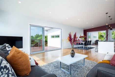 Photo of property in 2 Fern Lane, Whalers Gate, New Plymouth, 4310