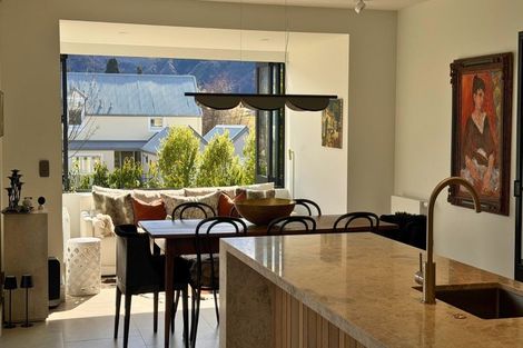 Photo of property in 31 Settlers Way, Arrowtown, 9371