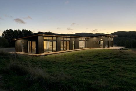 Photo of property in 360a Longbush Road, Hinakura, Masterton, 5884