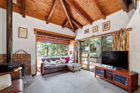 Photo of property in 58 D'oyly Drive, Stanmore Bay, Whangaparaoa, 0932