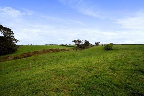 Photo of property in 405 Normanby Road, Okaiawa, Hawera, 4671