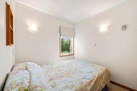 Photo of property in 79 Nicholson Road, Khandallah, Wellington, 6035