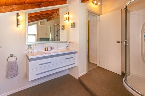 Photo of property in 120 Onemana Drive, Onemana, Whangamata, 3691