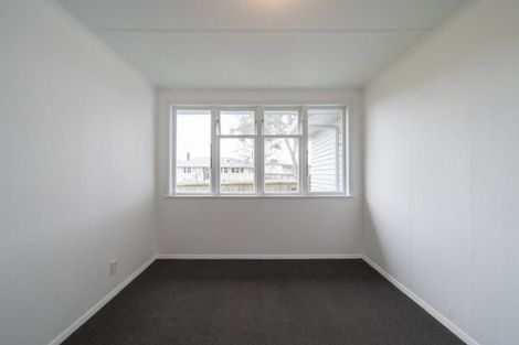 Photo of property in 2 Butler Place, Fairfield, Hamilton, 3214