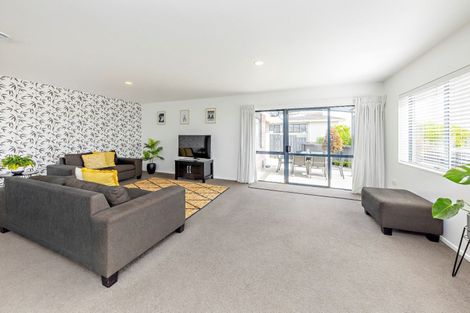 Photo of property in 61c Puriri Road, Pukekohe, 2120
