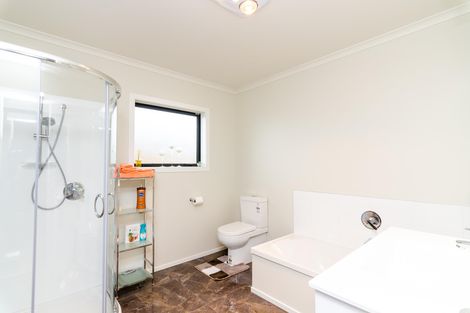 Photo of property in 27 Feist Street, Carterton, 5713