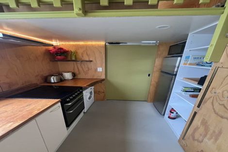 Photo of property in 51 Onewa Road, Northcote, Auckland, 0627