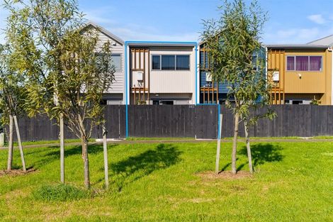 Photo of property in 19 Valour Lane, Papakura, 2110