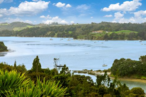 Photo of property in 14 Creek Street, Sandspit, Warkworth, 0982