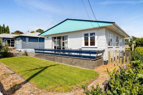 Photo of property in 5 Ranfurly Street, Frankleigh Park, New Plymouth, 4310