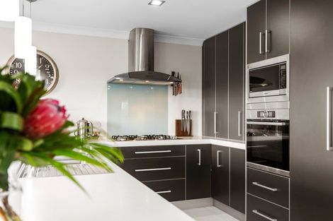 Photo of property in 33 Merriman Place, Pyes Pa, Tauranga, 3112