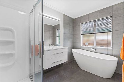 Photo of property in 10 Abelia Avenue, Mount Maunganui, 3116