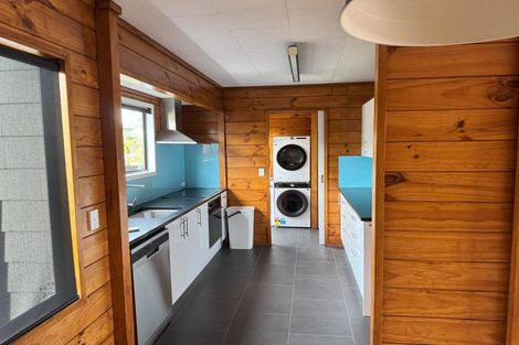 Photo of property in 49 Norcross Avenue, Henderson, Auckland, 0612