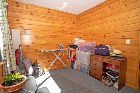 Photo of property in 31 Ngahue Crescent, Carters Beach, Westport, 7825