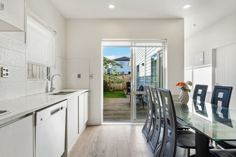 Photo of property in 10 Calcite Avenue, Flat Bush, Auckland, 2019