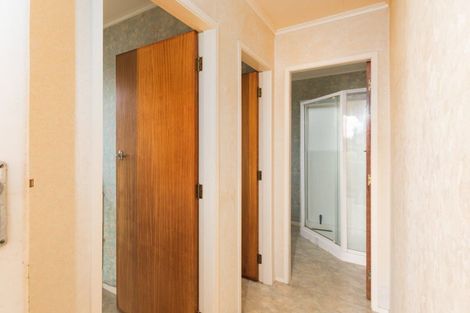 Photo of property in 1 Stiles Avenue, Waipukurau, 4200