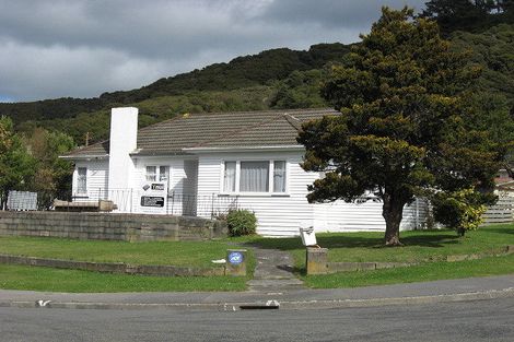 Photo of property in 9 Puriri Street, Wainuiomata, Lower Hutt, 5014