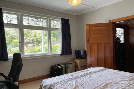 Photo of property in 62 Creswick Terrace, Northland, Wellington, 6012