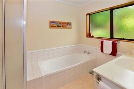 Photo of property in 1/32 Riverside Road, Orewa, 0931