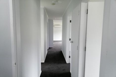 Photo of property in 35 Glen Road, Stokes Valley, Lower Hutt, 5019