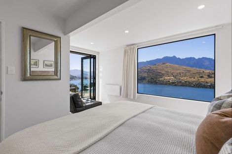 Photo of property in 5 Sunrise Lane, Queenstown, 9300