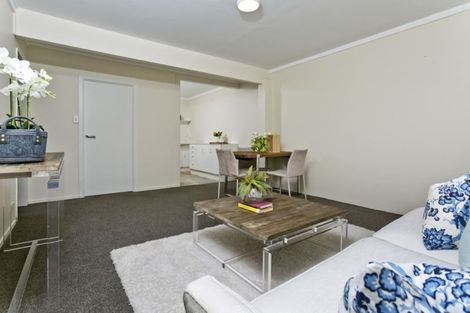 Photo of property in 61 Merriefield Avenue, Forrest Hill, Auckland, 0620