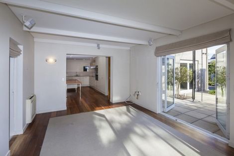 Photo of property in 21 Plynlimon Road, Fendalton, Christchurch, 8052