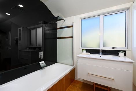 Photo of property in 68 Queens Road, Stepneyville, Nelson, 7010