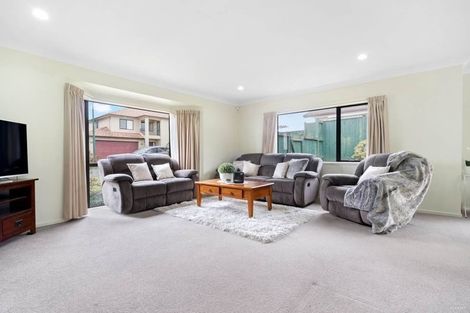 Photo of property in 5 Karson Place, Flat Bush, Auckland, 2016