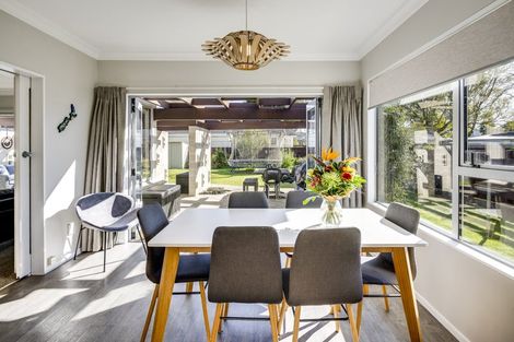 Photo of property in 9 Upham Crescent, Taradale, Napier, 4112