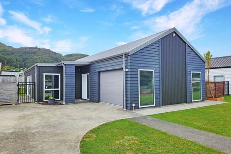 Photo of property in 94 Moohan Street, Wainuiomata, Lower Hutt, 5014